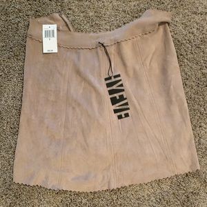 SUPER CUTE tan mini skirt